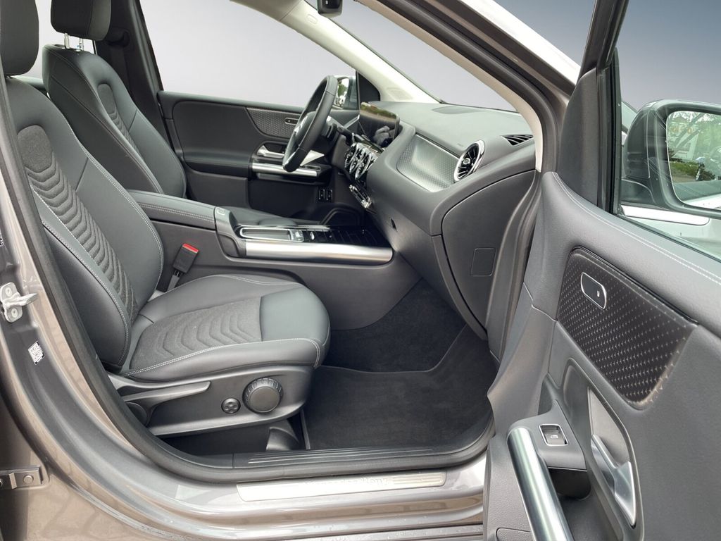 Mercedes-Benz B 250 2024
