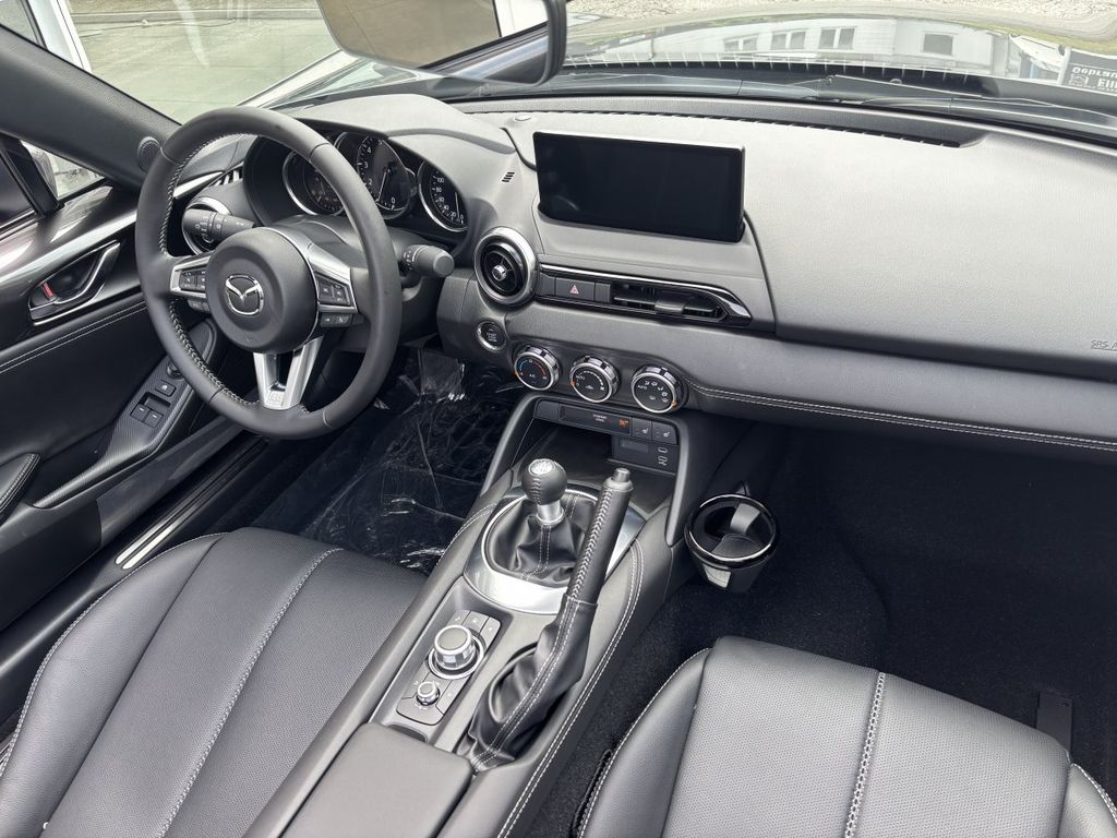 Mazda MX-5 2025
