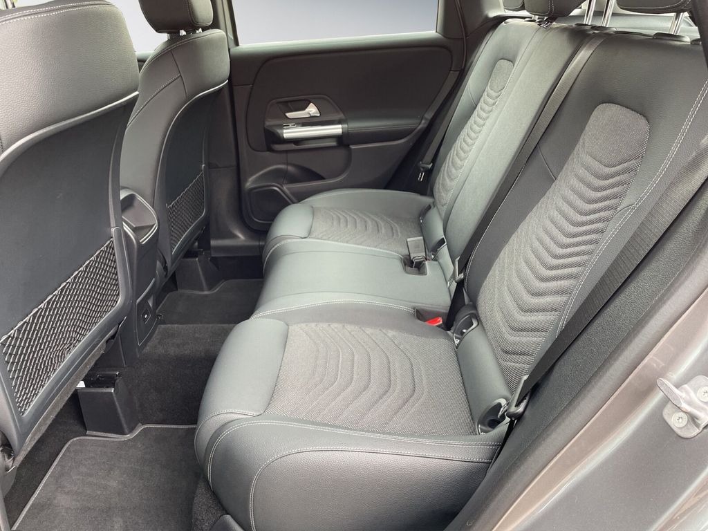 Mercedes-Benz B 250 2024