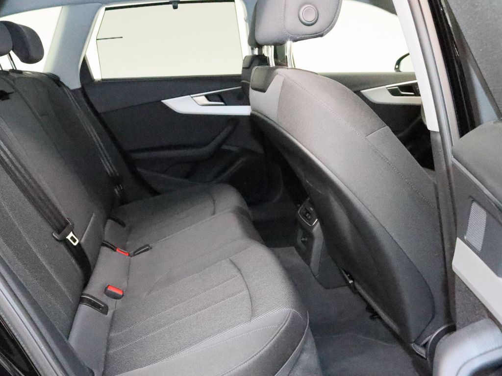 Audi A4 Allroad 2023