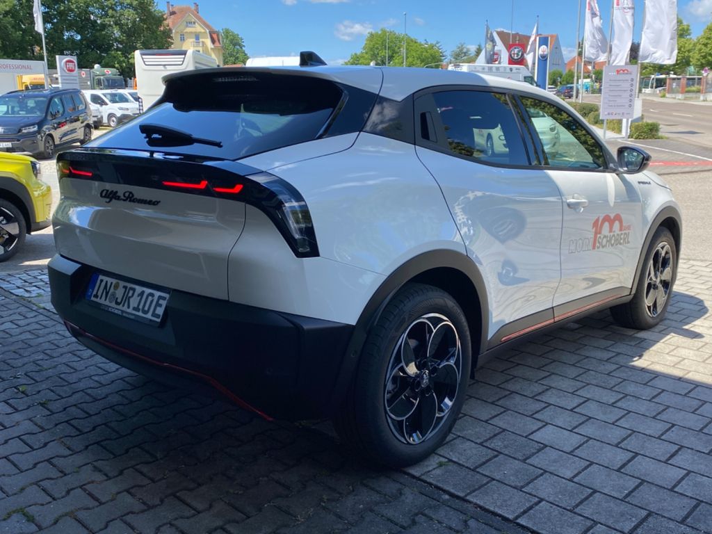 Alfa Romeo Junior 2024