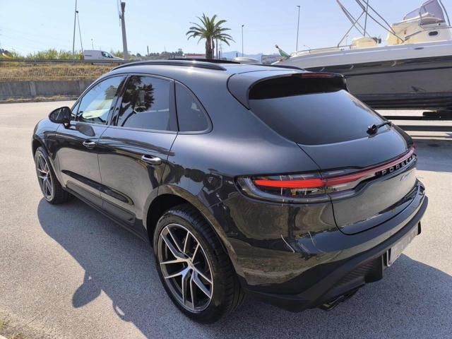 Porsche Macan 2022