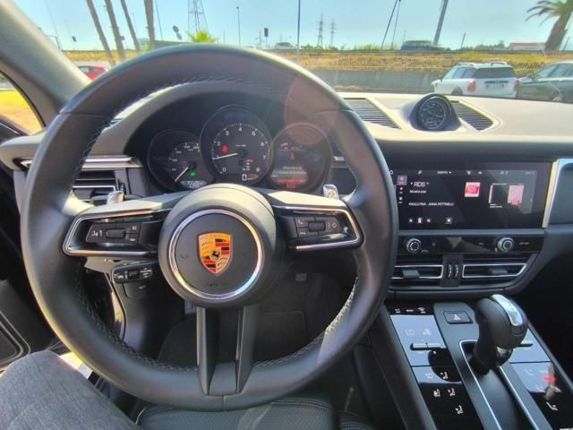 Porsche Macan 2022