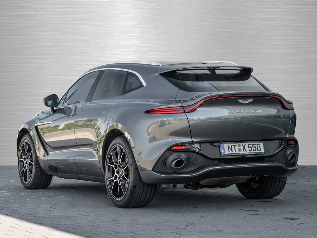 Aston Martin DBX 2024