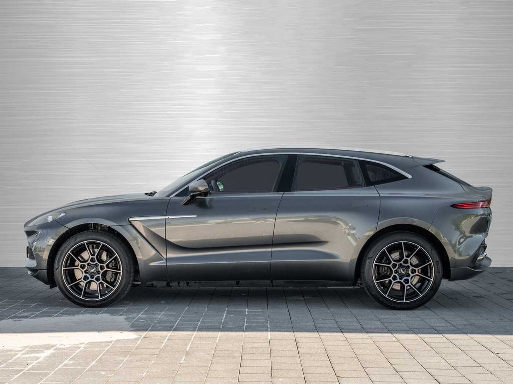 Aston Martin DBX 2024