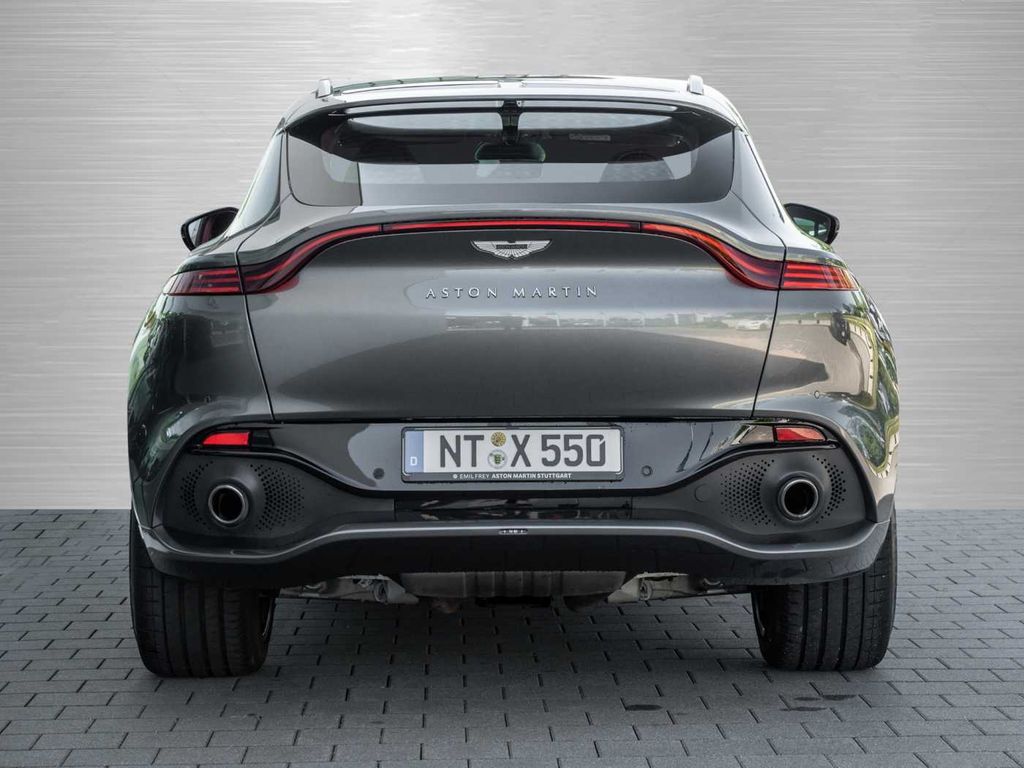 Aston Martin DBX 2024
