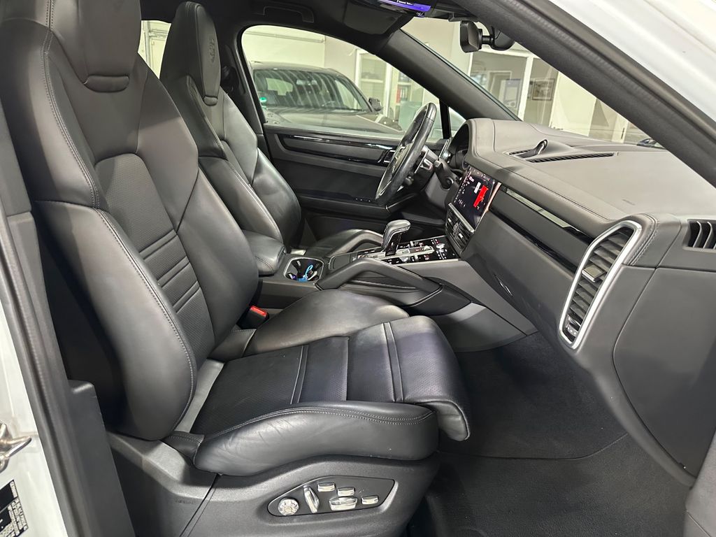 Porsche Cayenne 2020