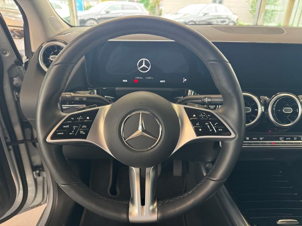 Mercedes-Benz B 220 2024