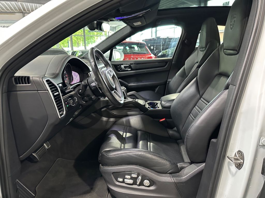 Porsche Cayenne 2020