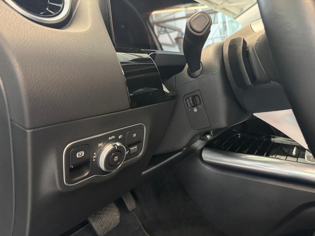 Mercedes-Benz B 220 2024