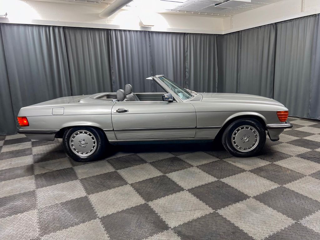 Mercedes-Benz SL 560 1987