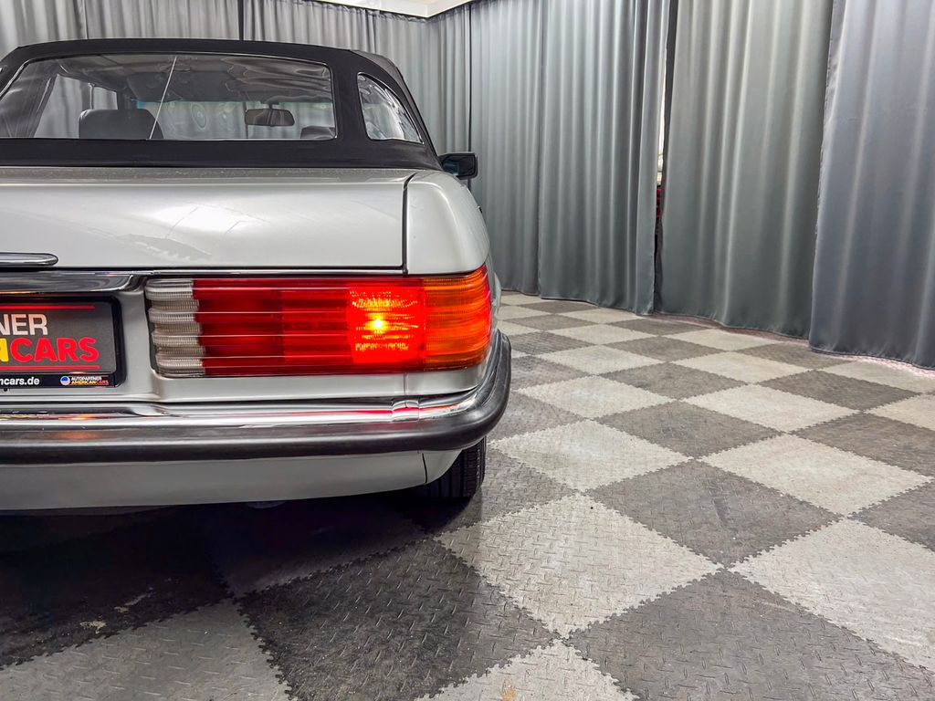 Mercedes-Benz SL 560 1987