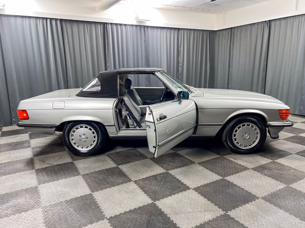Mercedes-Benz SL 560 1987