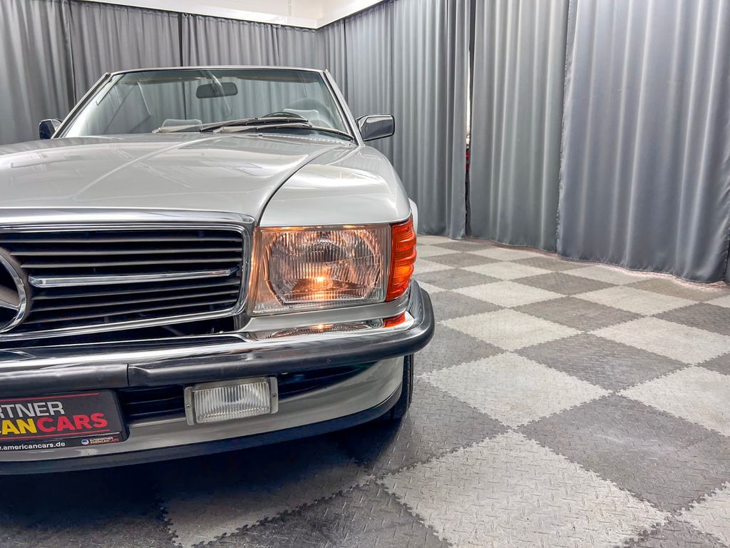 Mercedes-Benz SL 560 1987
