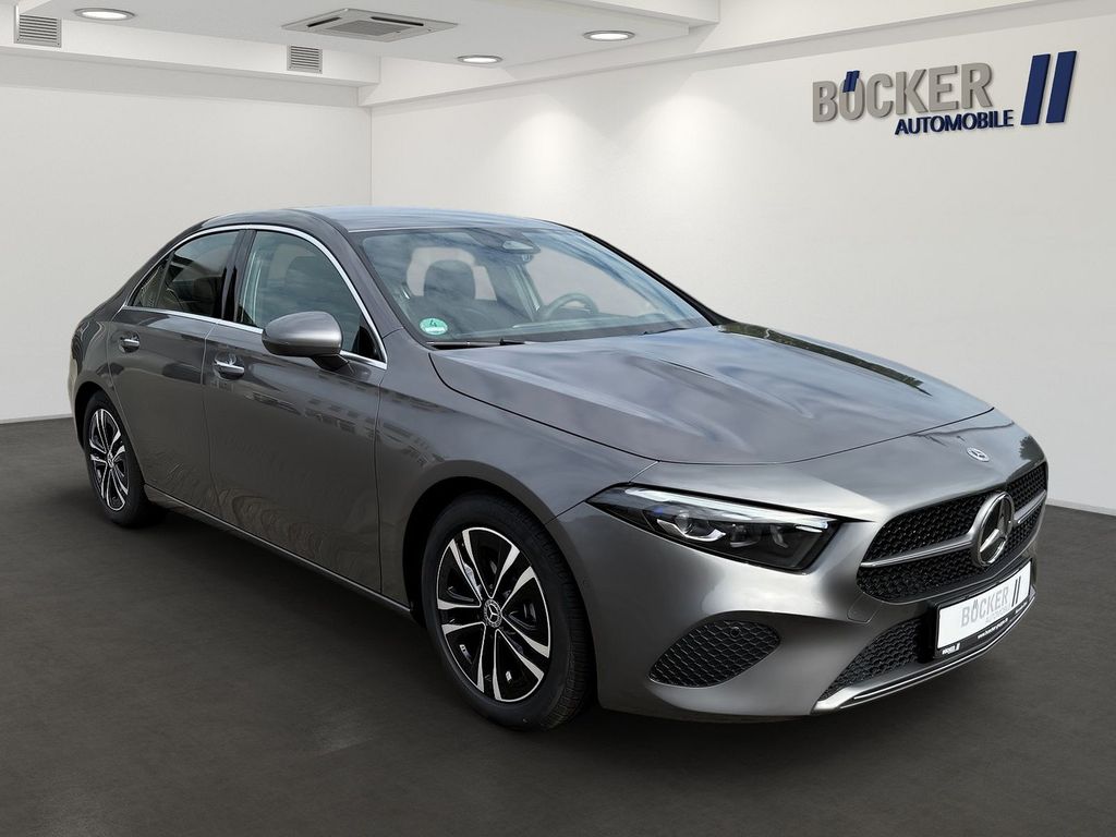 Mercedes-Benz A 200 2025