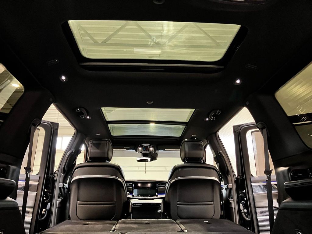 Jeep Wagoneer 2023