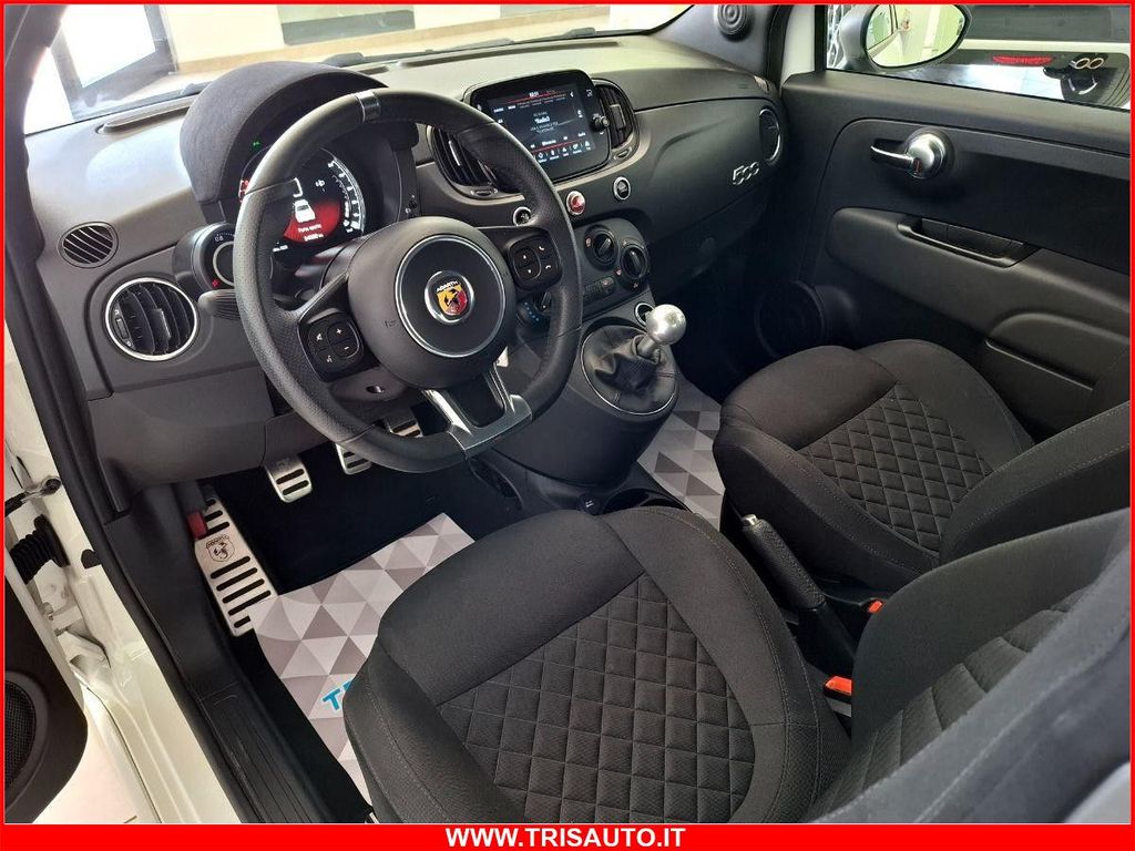 Abarth 595 2024