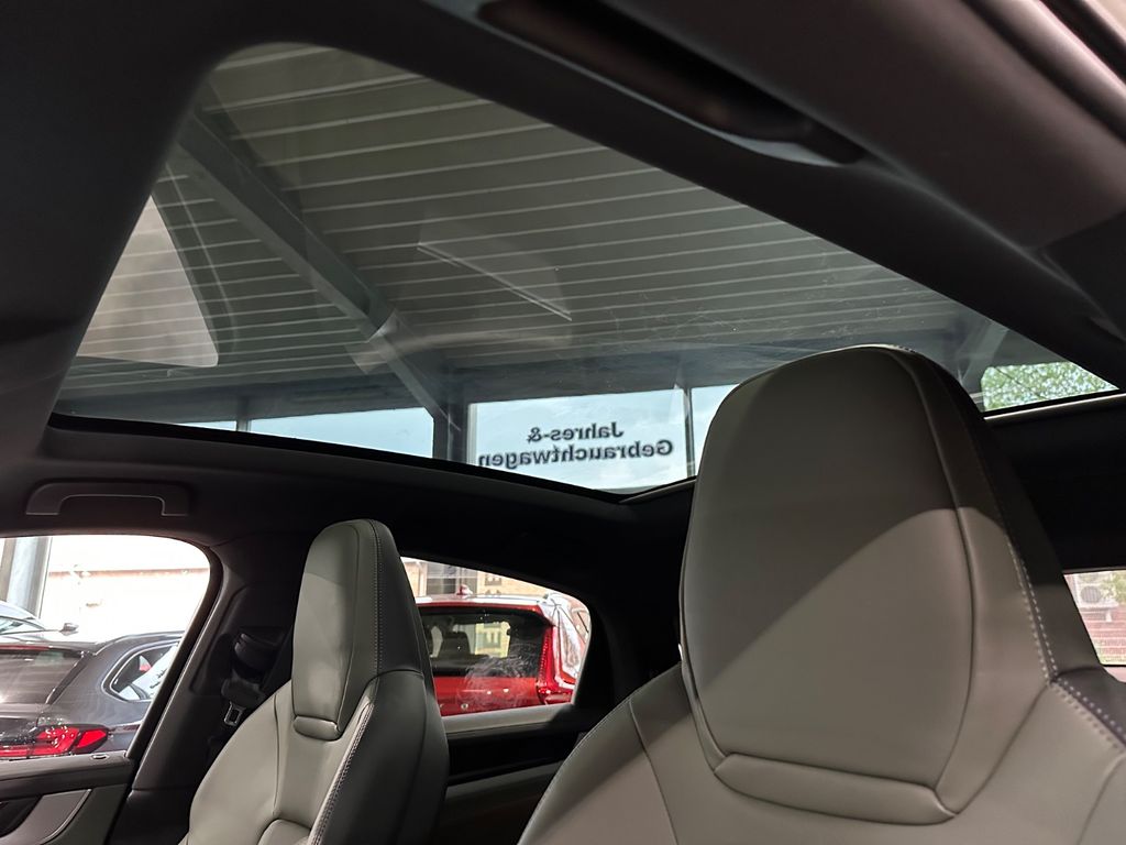 Porsche Cayenne 2024