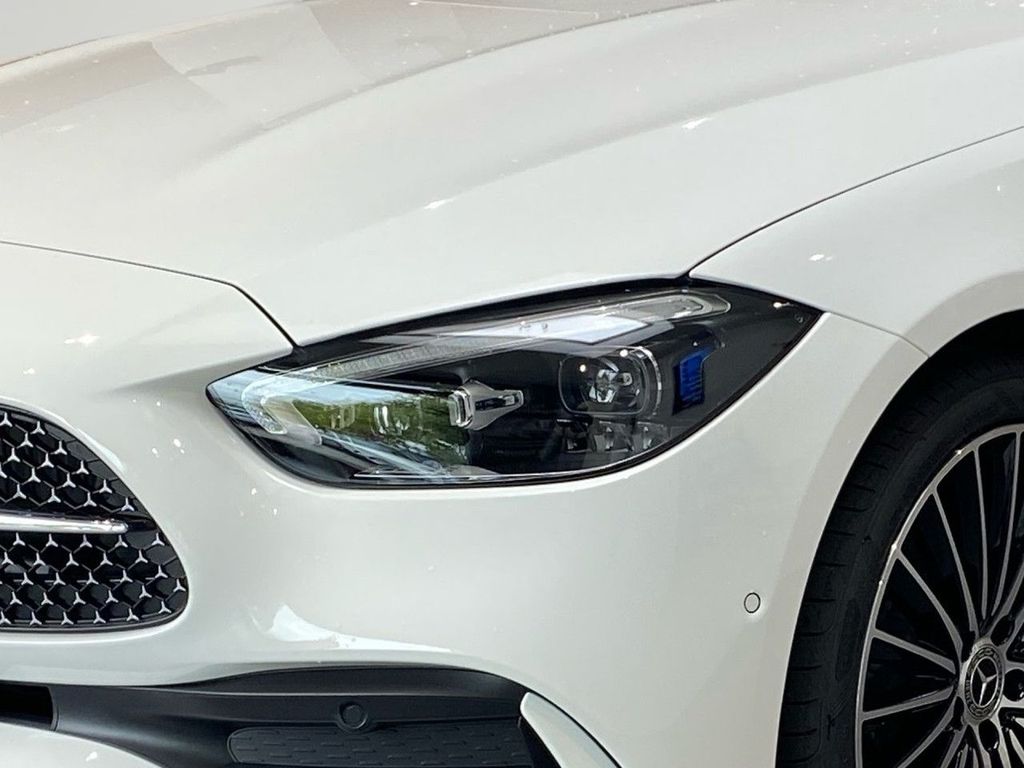 Mercedes-Benz C 200 2025