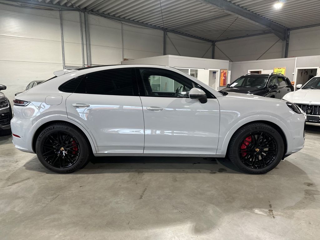 Porsche Cayenne 2024