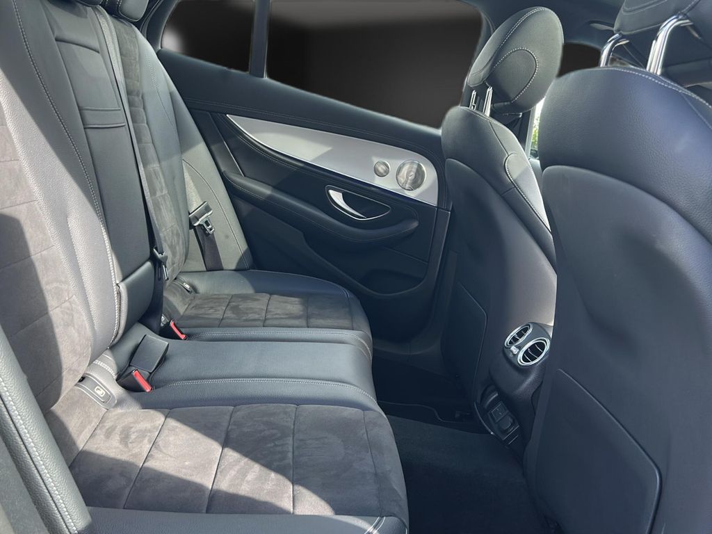 Mercedes-Benz E 300 2022