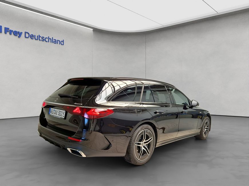 Mercedes-Benz E 300 2025