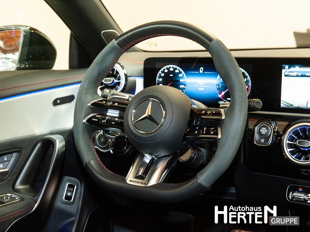 Mercedes-Benz CLA 35 AMG Shooting Brake 2024
