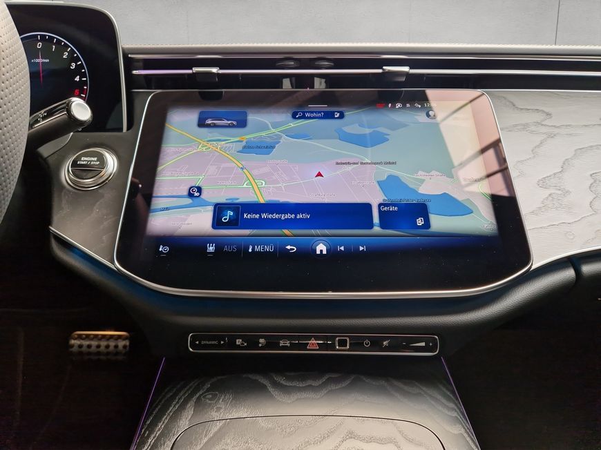 Mercedes-Benz E 300 2025