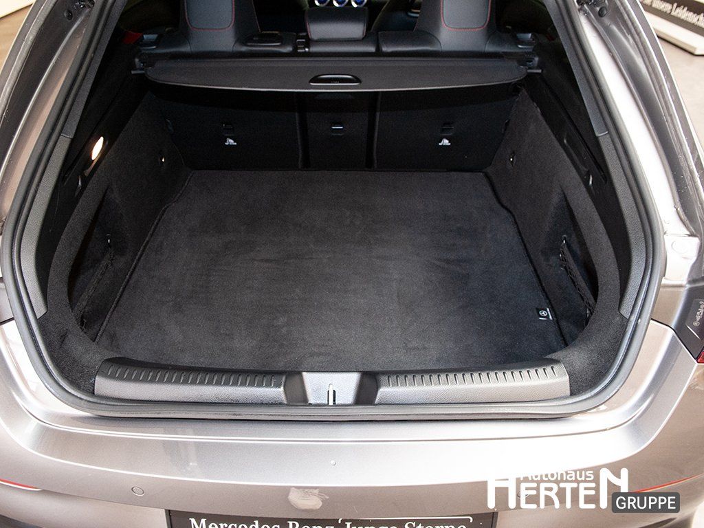 Mercedes-Benz CLA 35 AMG Shooting Brake 2024