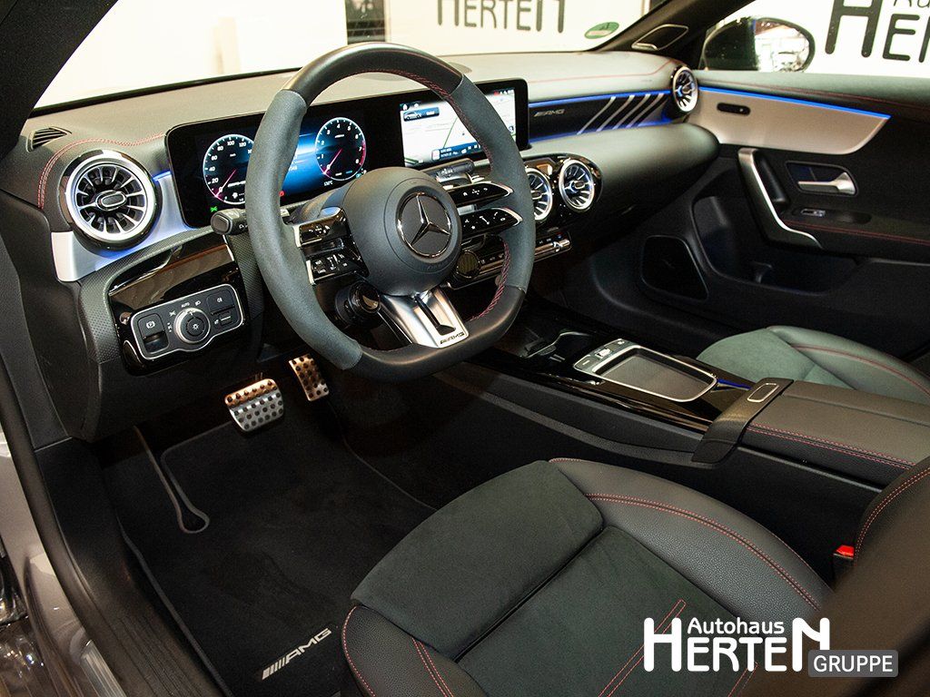 Mercedes-Benz CLA 35 AMG Shooting Brake 2024