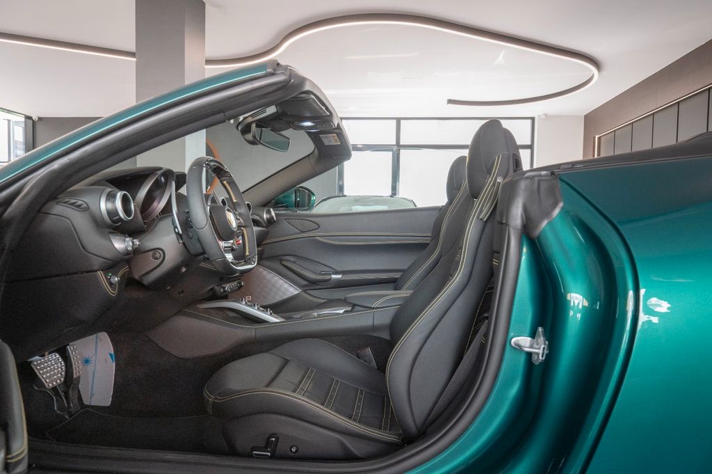 Ferrari Portofino 2024