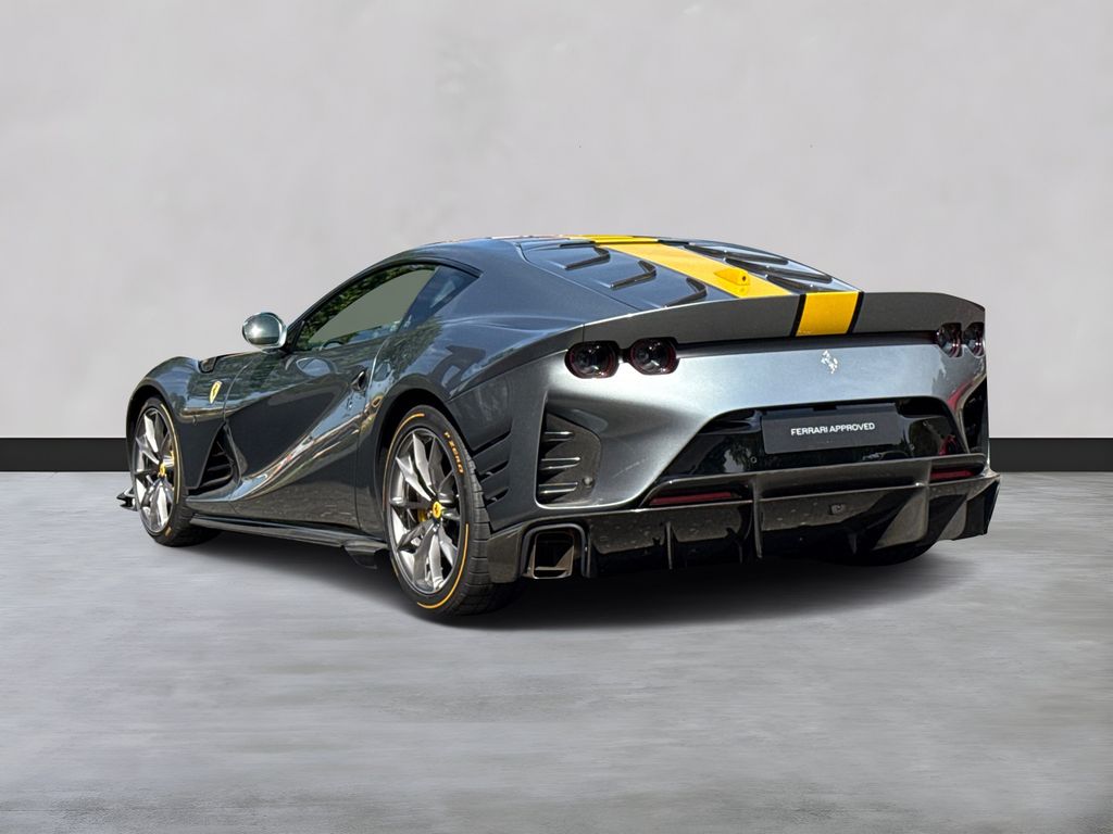 Ferrari 812 2023