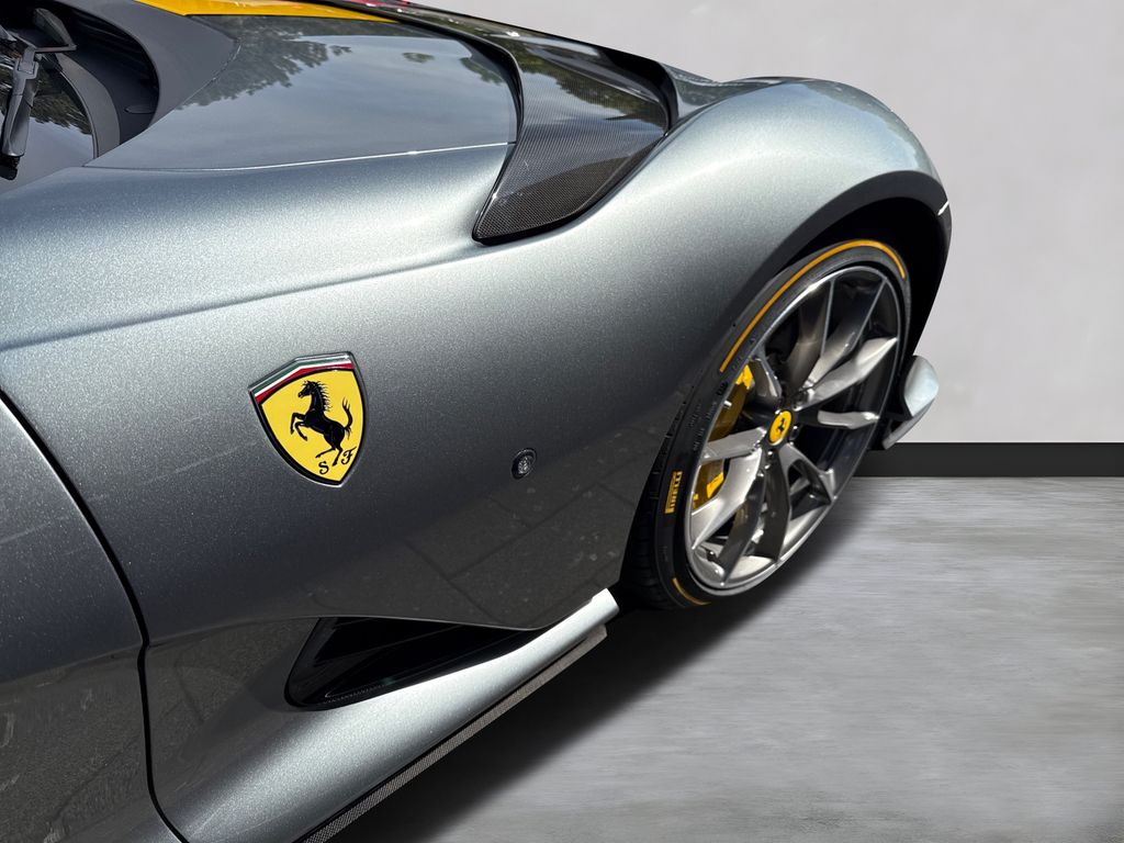 Ferrari 812 2023