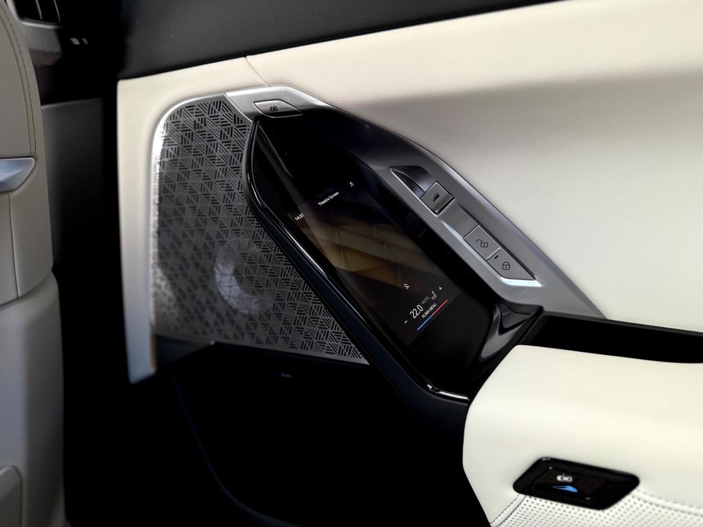 BMW i7 2023