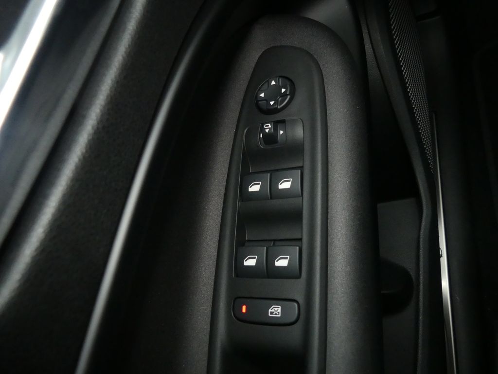 Alfa Romeo Junior 2025