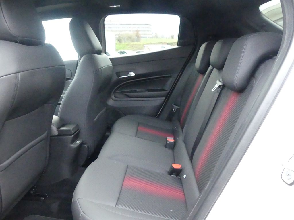 Alfa Romeo Junior 2025