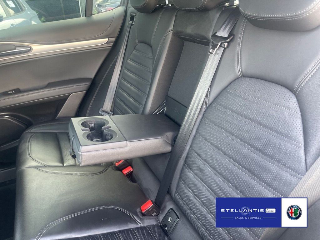 Alfa Romeo Stelvio 2024