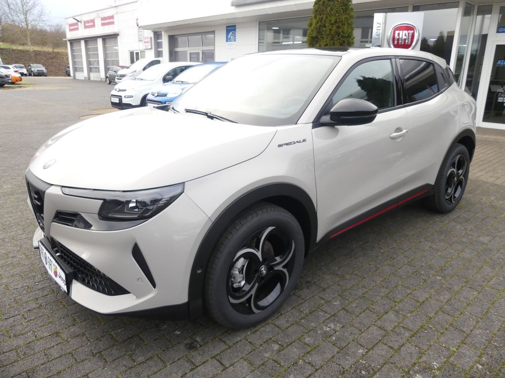 Alfa Romeo Junior 2025