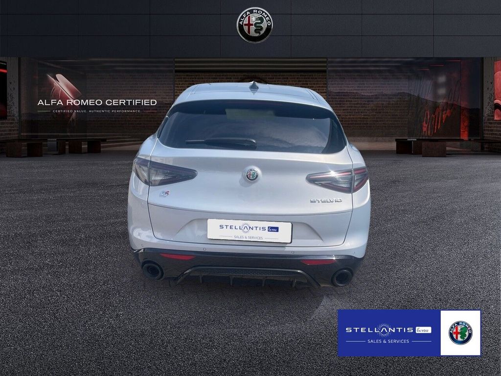 Alfa Romeo Stelvio 2024