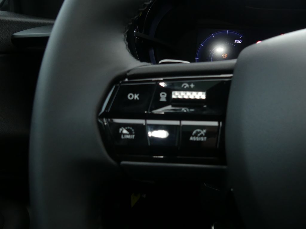 Alfa Romeo Junior 2025