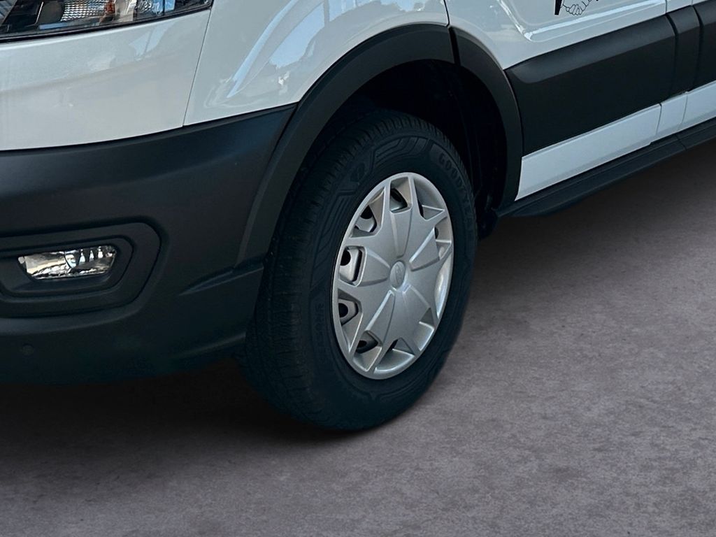 Ford Transit 2025
