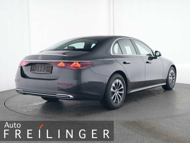 Mercedes-Benz E 220 2024