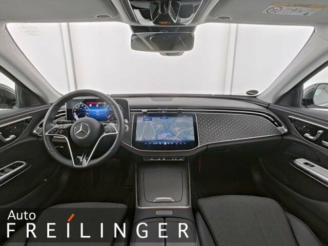 Mercedes-Benz E 220 2024