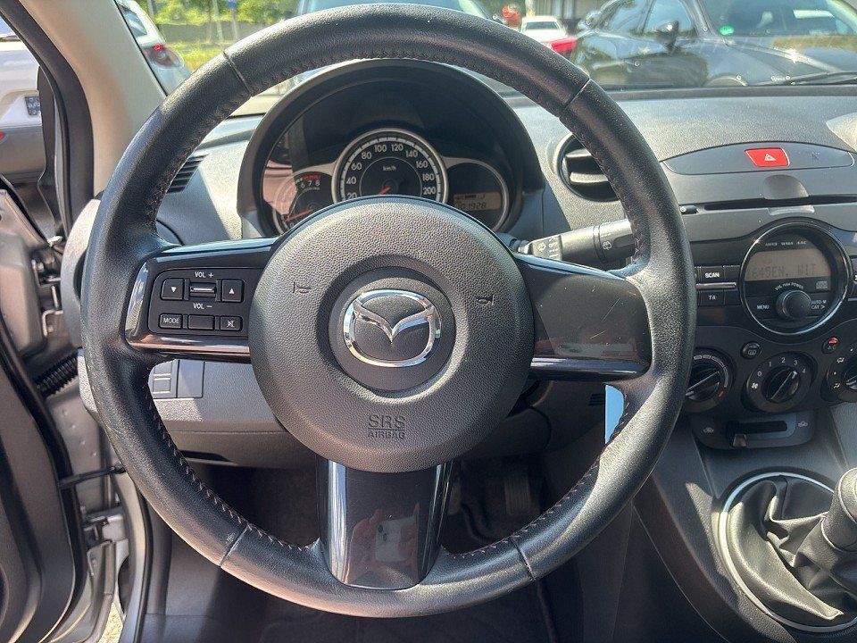 Mazda 2 2014