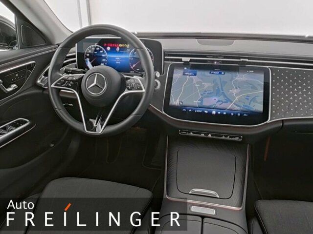 Mercedes-Benz E 220 2024