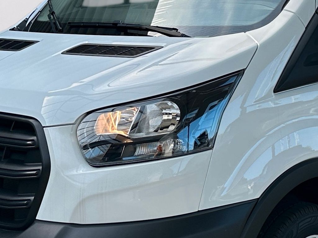 Ford Transit 2025