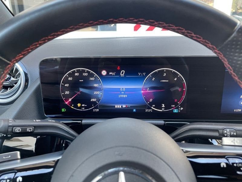 Mercedes-Benz B 180 2024