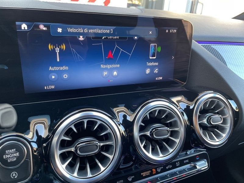 Mercedes-Benz B 180 2024