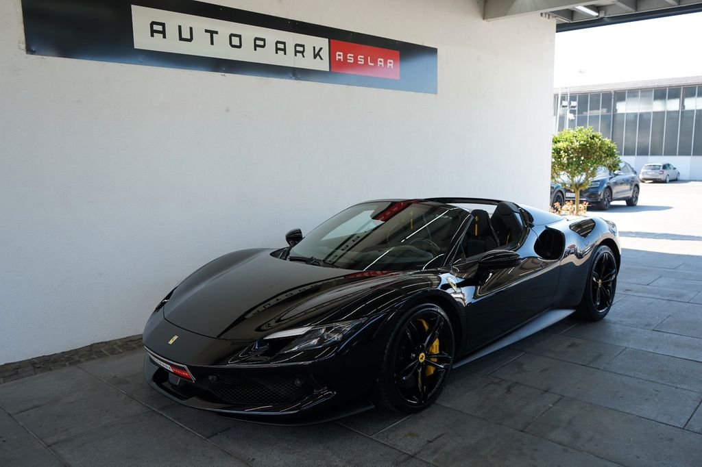 Ferrari 296 GTS 2025