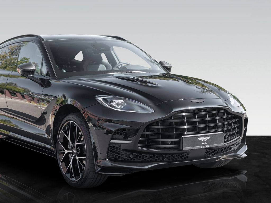 Aston Martin DBX 2024